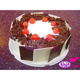 King’s – 2.2 Pounds Black Forest Round Shape Cake