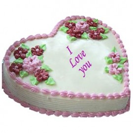 Swiss – 3.3 Pounds Vanilla Heart Shape Cake