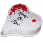 Swiss – 2.2 Pound Vanilla Heart Shape Cake