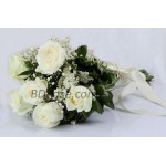 Imported half dozen white Rose in Bouquet