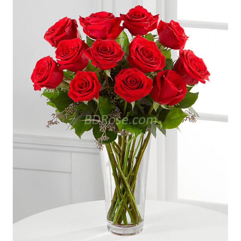 12pcs Imported Red Roses in a Vase