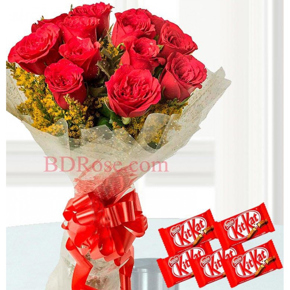 Red roses with chocolates