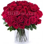 50 pcs red roses in vase