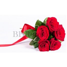 5 pcs red roses in bouquet